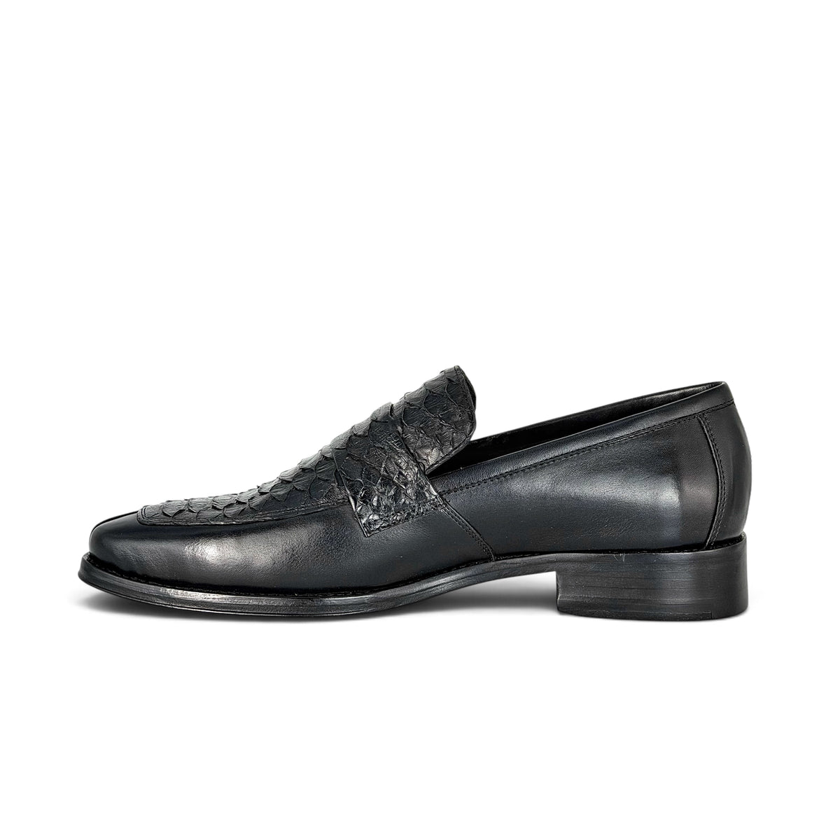 MONTENEGRO PYTHON BLACK