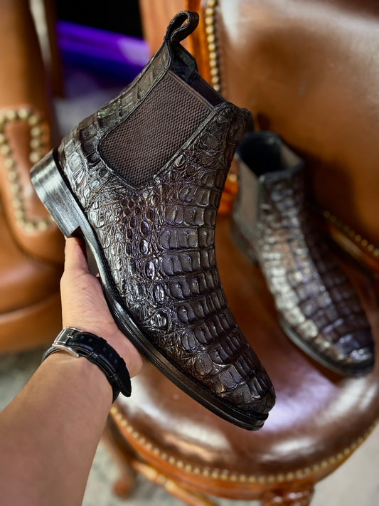 CHELSEA LOMO COCODRILO DARK BROWN
