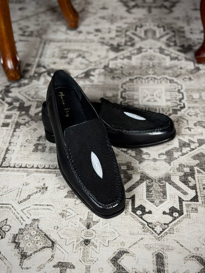SUECIA W/MANTARRAYA BLACK