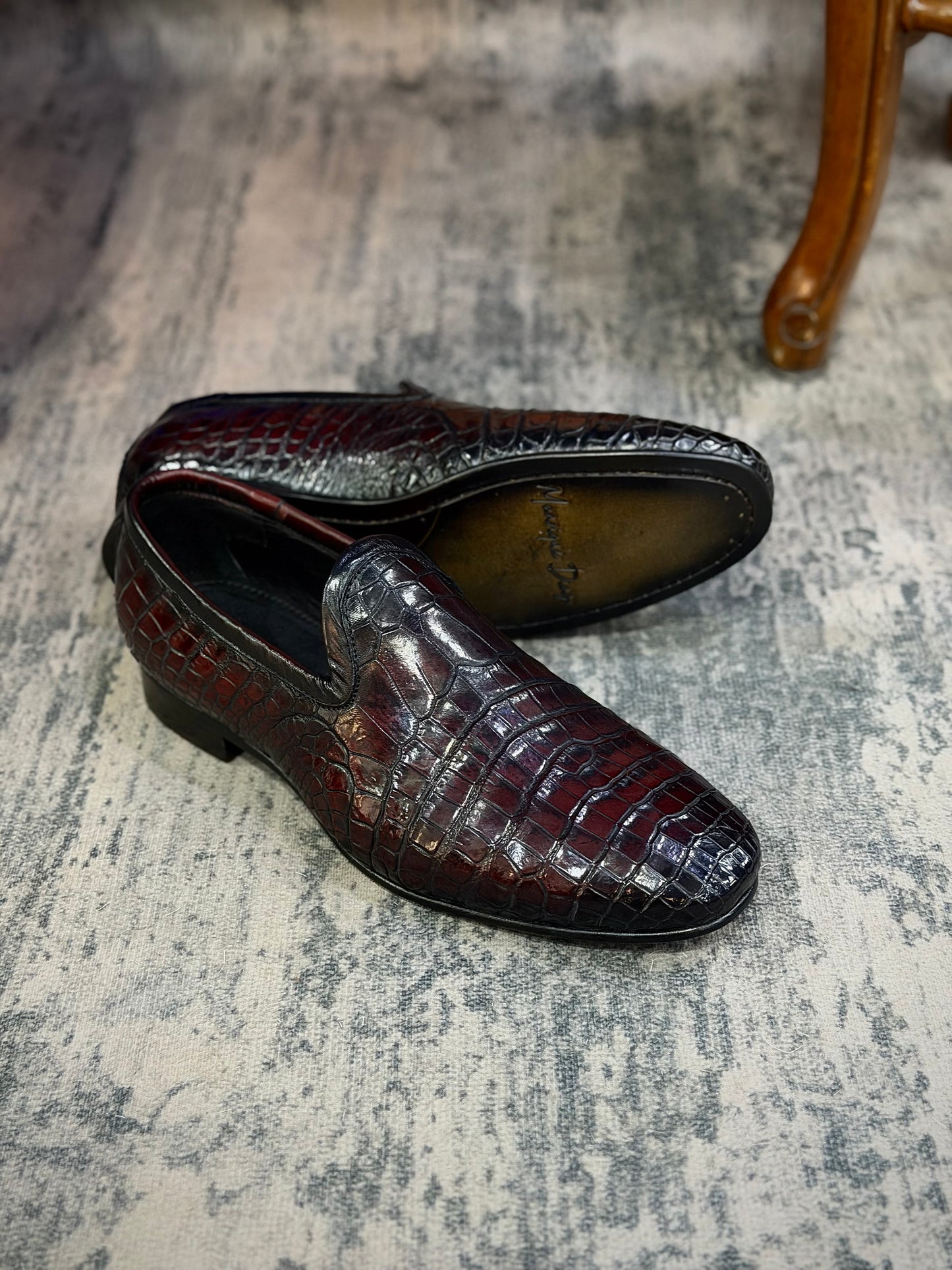 PALERMO ALLIGATOR WINE