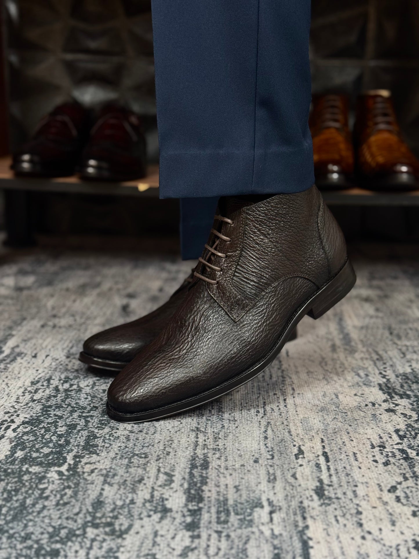 RUSIA TIBURÓN DARK BROWN