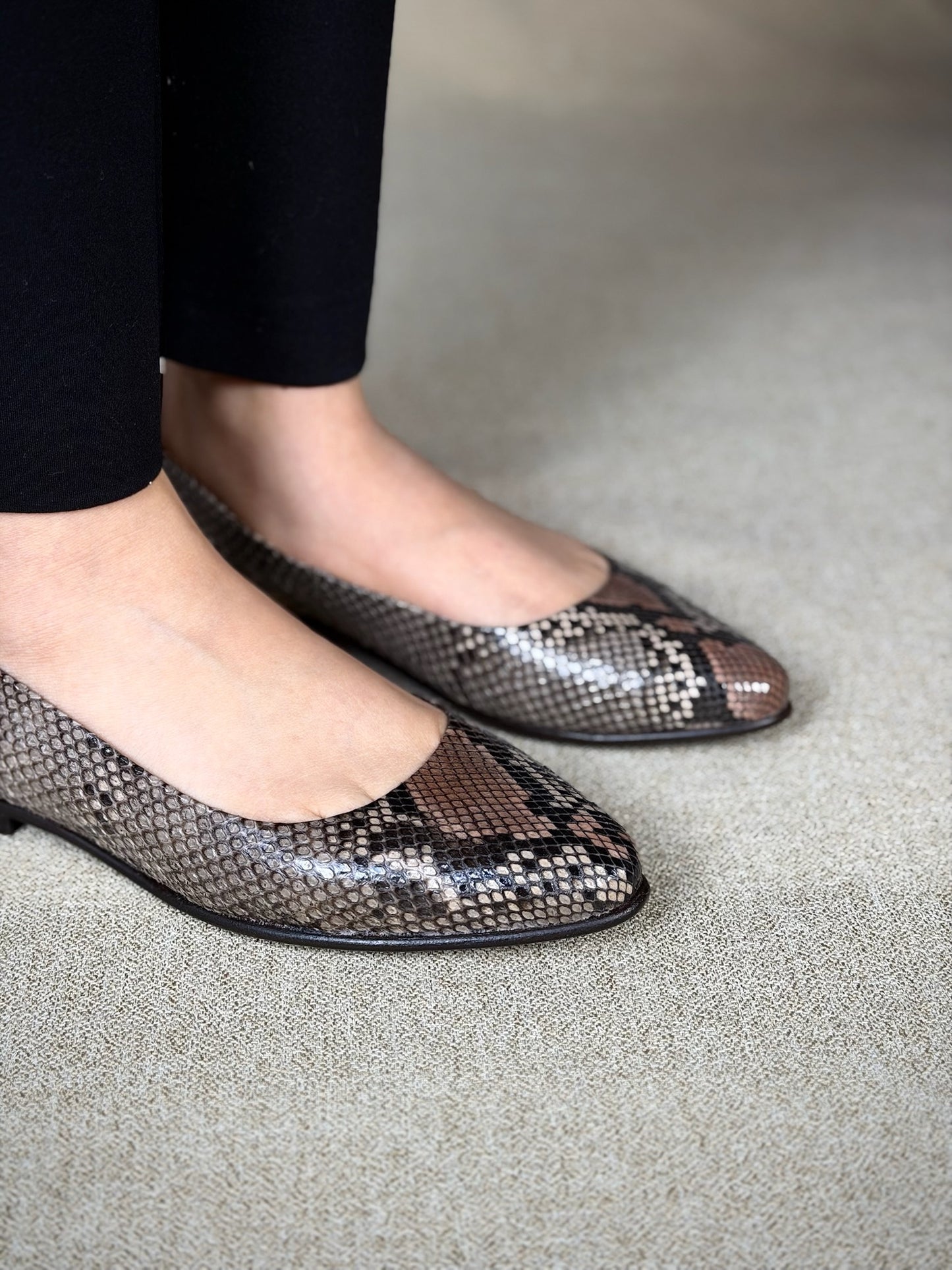 VALERINA PYTHON BELLY